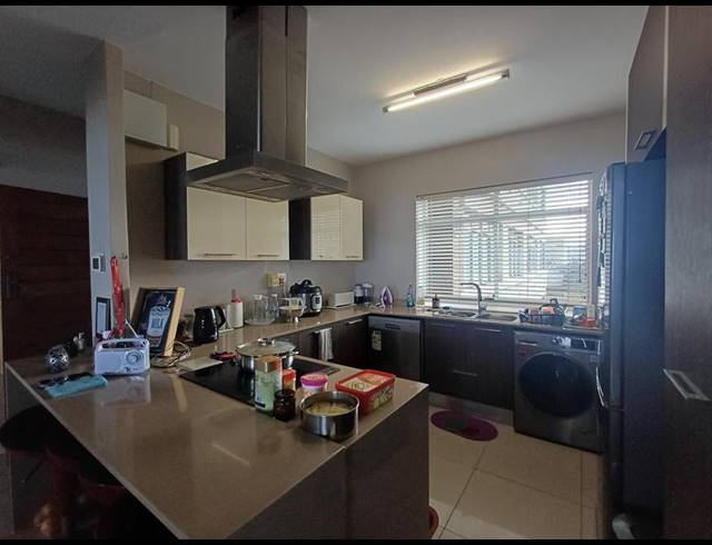 2 BEDROOM APARTMENT FOR SALE IN NORTH BEACH